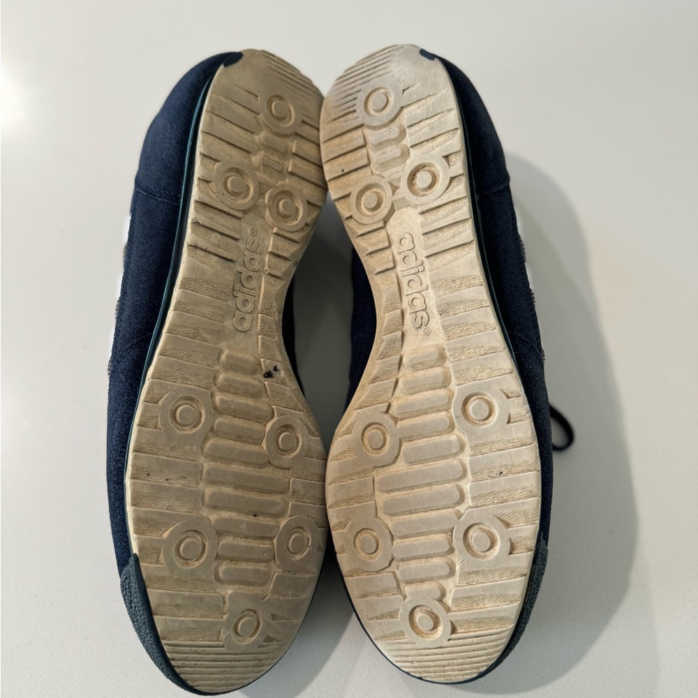 Used adidas SL72 size 12 navy blue
